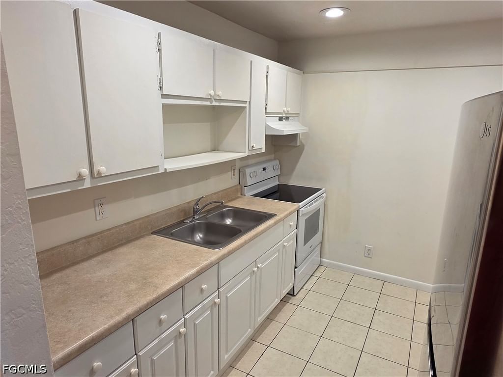 1107 S Loop Boulevard, Lehigh Acres, FL 33936 photo 5