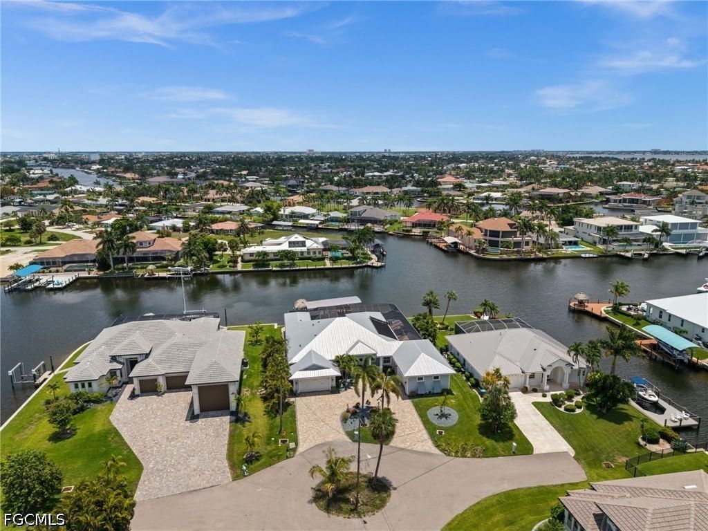 105 SW 52nd Street, Cape Coral, FL 33914 photo 2