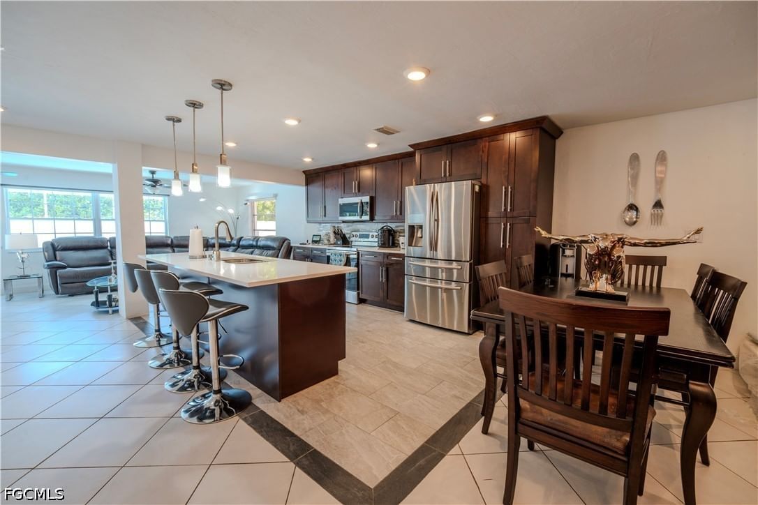 1313 SE 37th Terrace, Cape Coral, FL 33904 photo 4