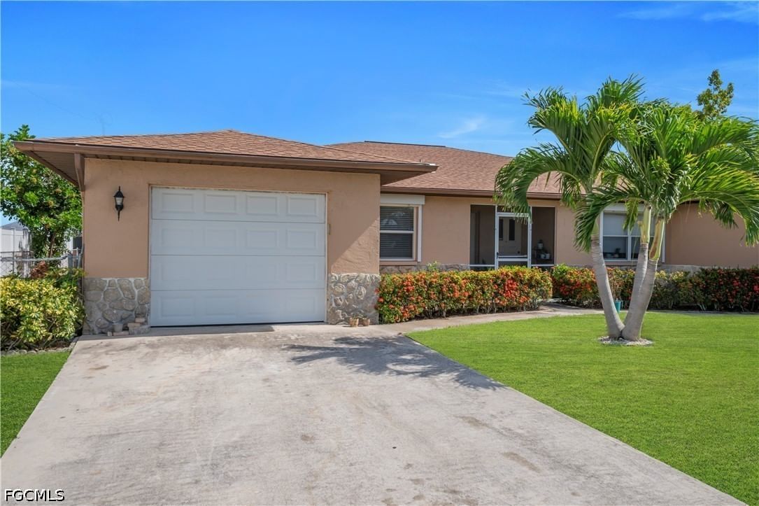 836 Trafalgar Parkway, Cape Coral, FL 33991 photo 3