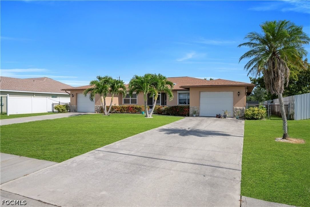 836 Trafalgar Parkway, Cape Coral, FL 33991 photo 4