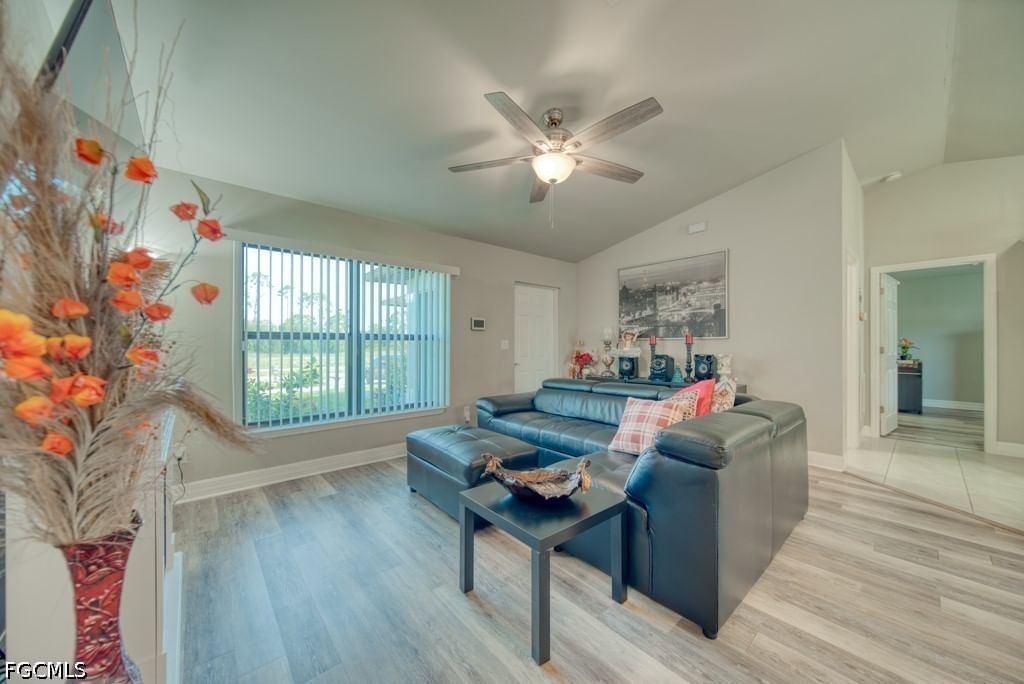 520 Wilmington Parkway, Cape Coral, FL 33993 photo 5