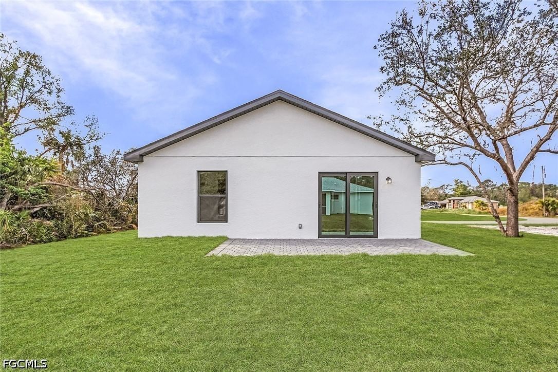 434 Parkdale Boulevard, Lehigh Acres, FL 33974 photo 3