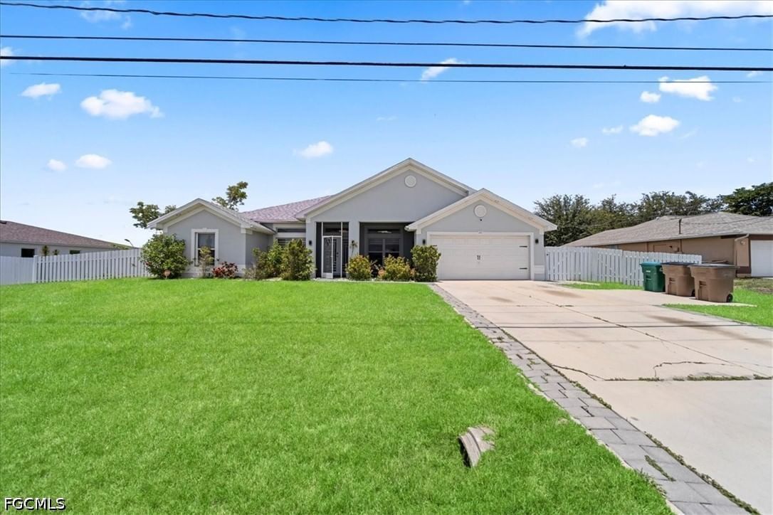 22 Nelson Road S, Cape Coral, FL 33991 photo 2