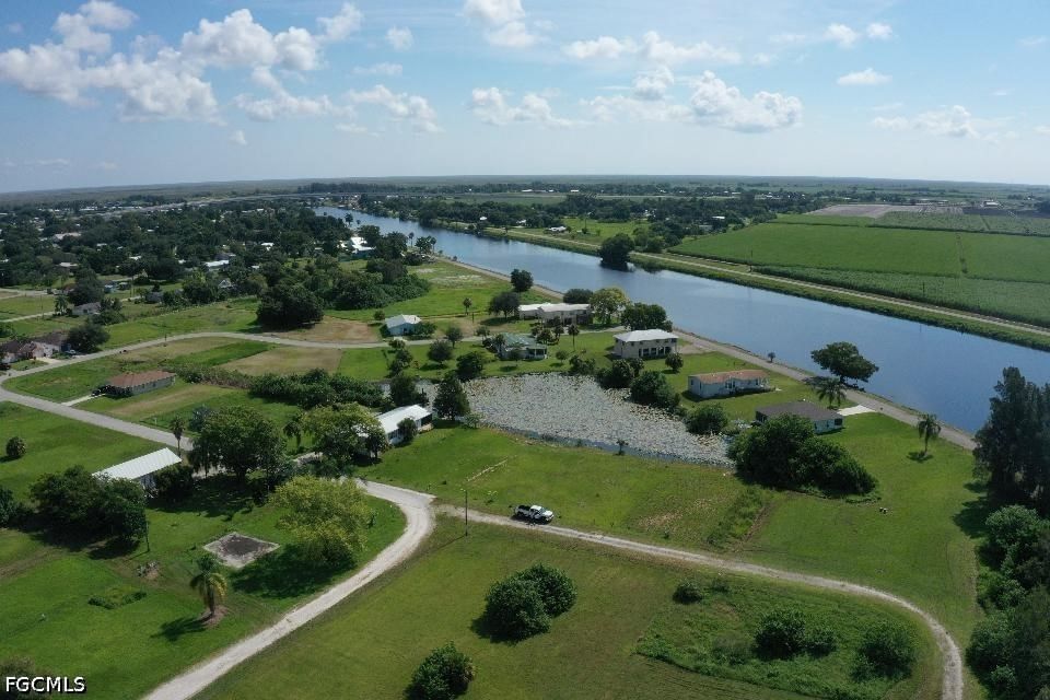 932-940 Meyerchick Drive SW, Moore Haven, FL 33471 photo 5