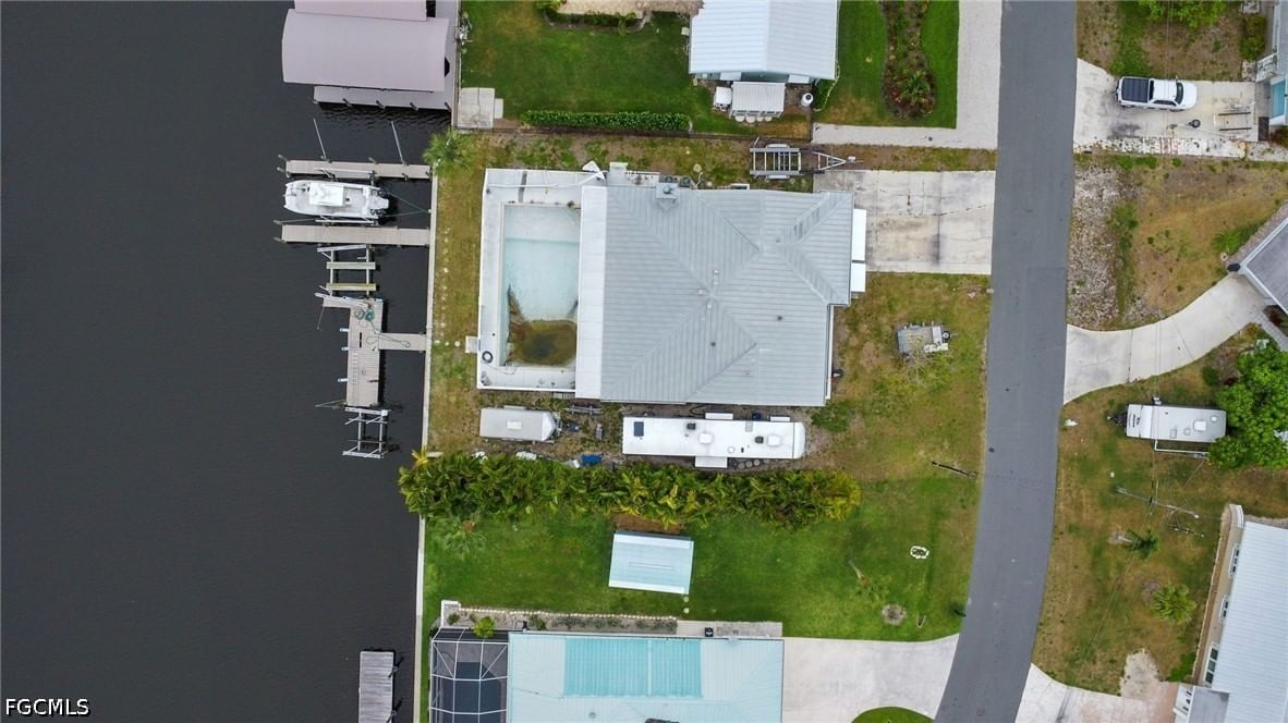 17731 Broadway Avenue, Fort Myers Beach, FL 33931 photo 2