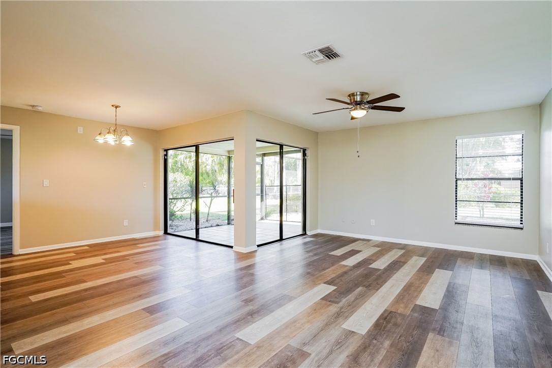 405 SE 8th Terrace, Cape Coral, FL 33990 photo 2