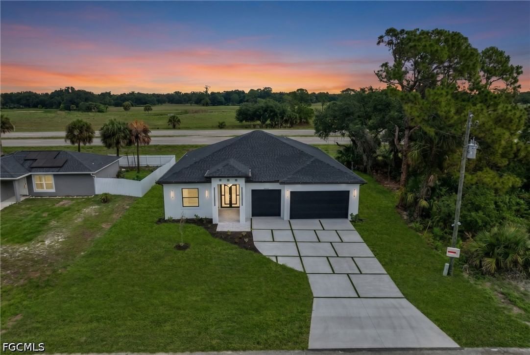 6037 N Moss Circle, Labelle, FL 33935 photo 3