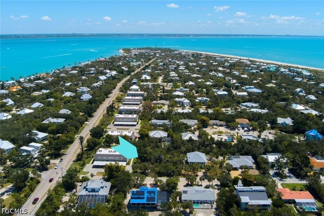 1084 S Yachtsman Drive, Sanibel, FL 33957 photo 2