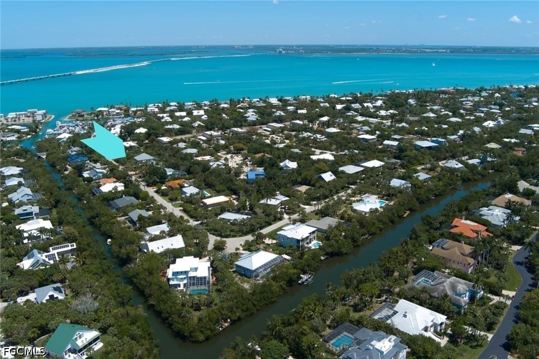 1084 S Yachtsman Drive, Sanibel, FL 33957 photo 4