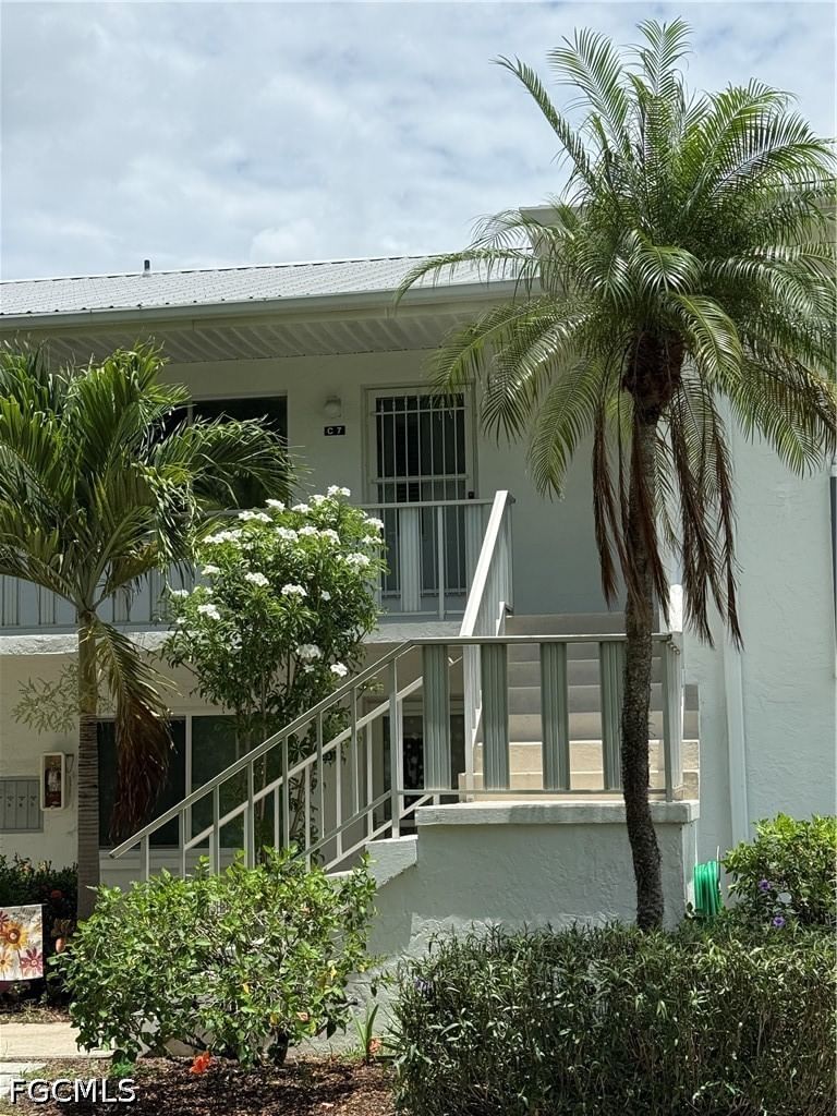 431 Van Buren Street #C7, Fort Myers, FL 33916 photo 3