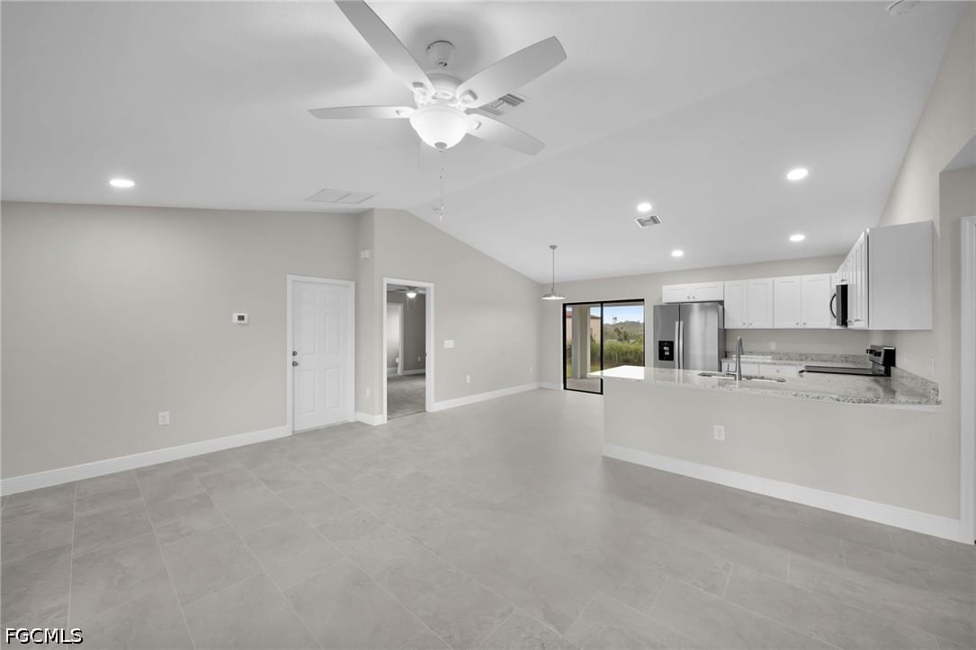 6146 Hughes Avenue, Fort Myers, FL 33905 photo 4