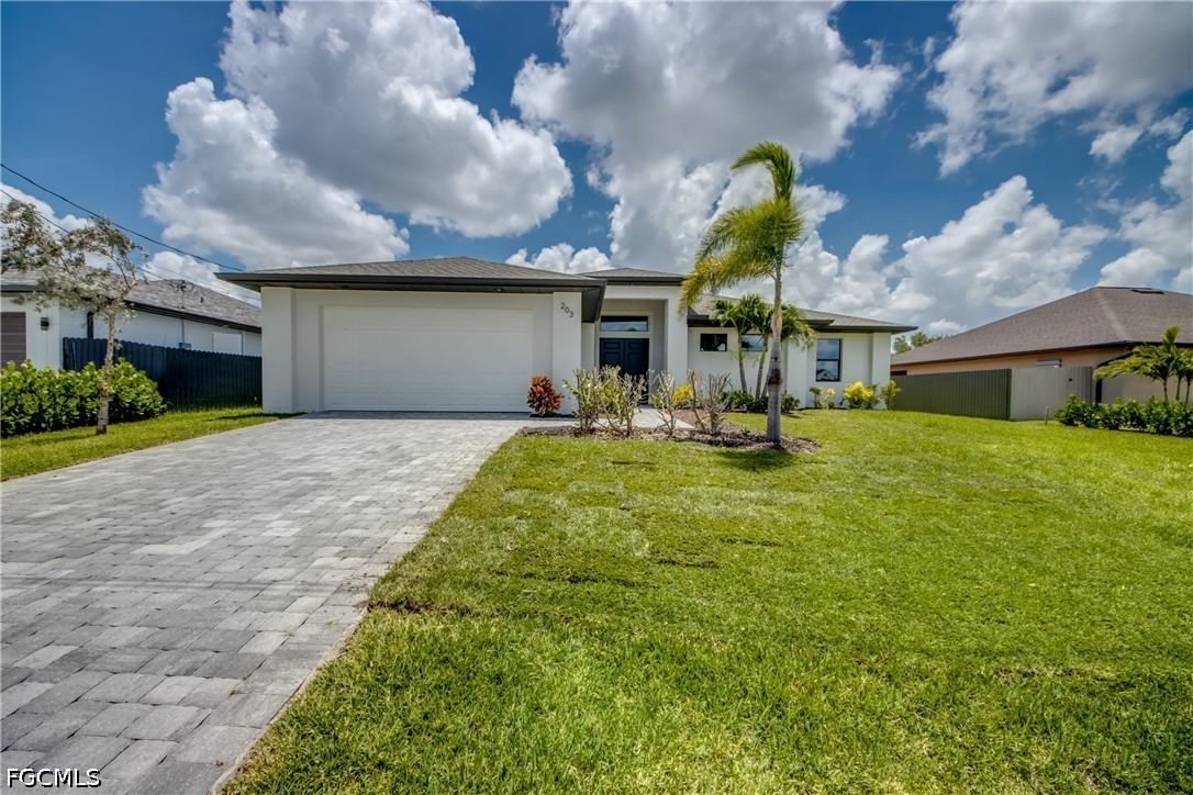 203 SW 14th Avenue, Cape Coral, FL 33991 photo 2