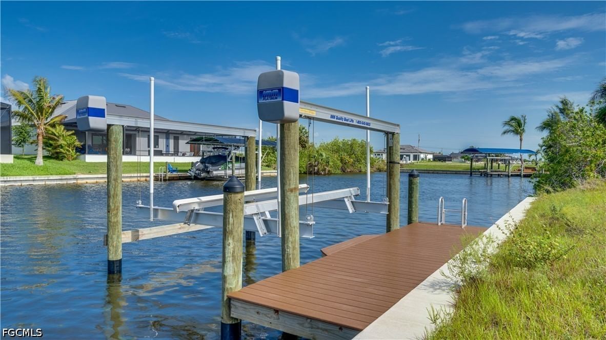 1217 NW 33rd Avenue, Cape Coral, FL 33993 photo 4