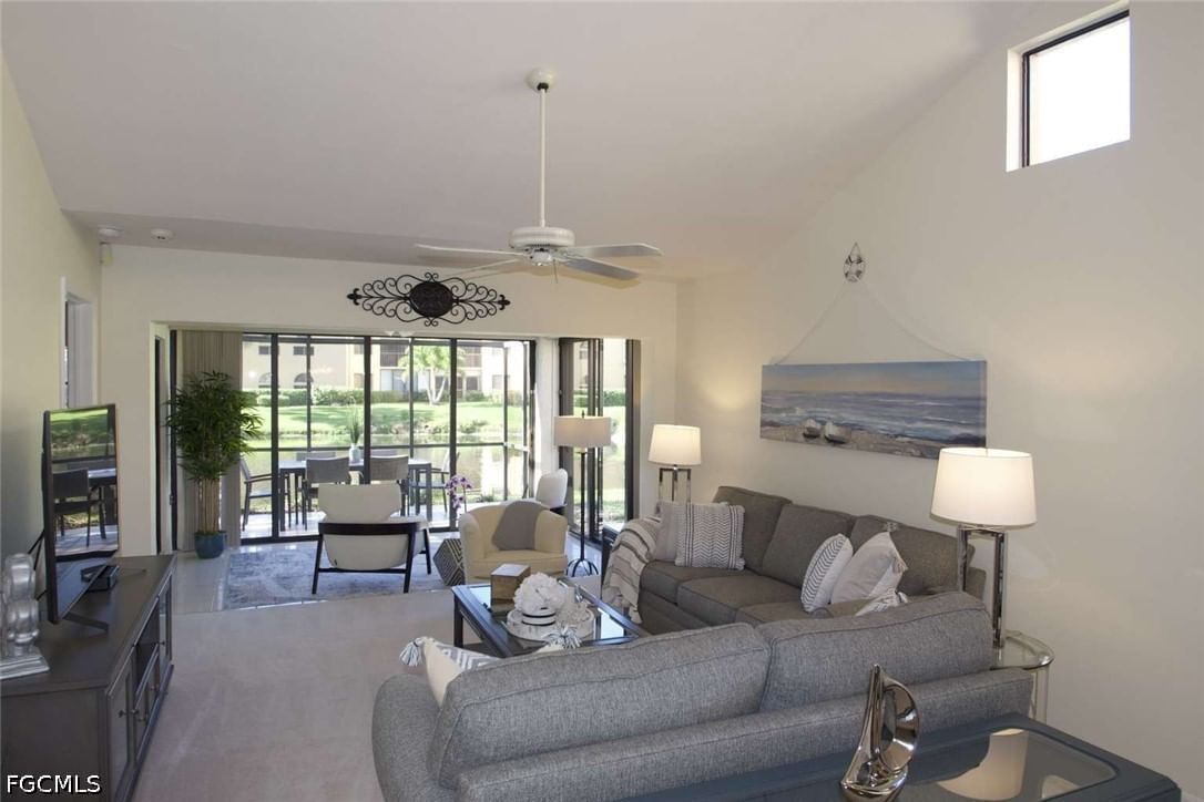 547 Beachwalk Circle, Naples, FL 34108 photo 4