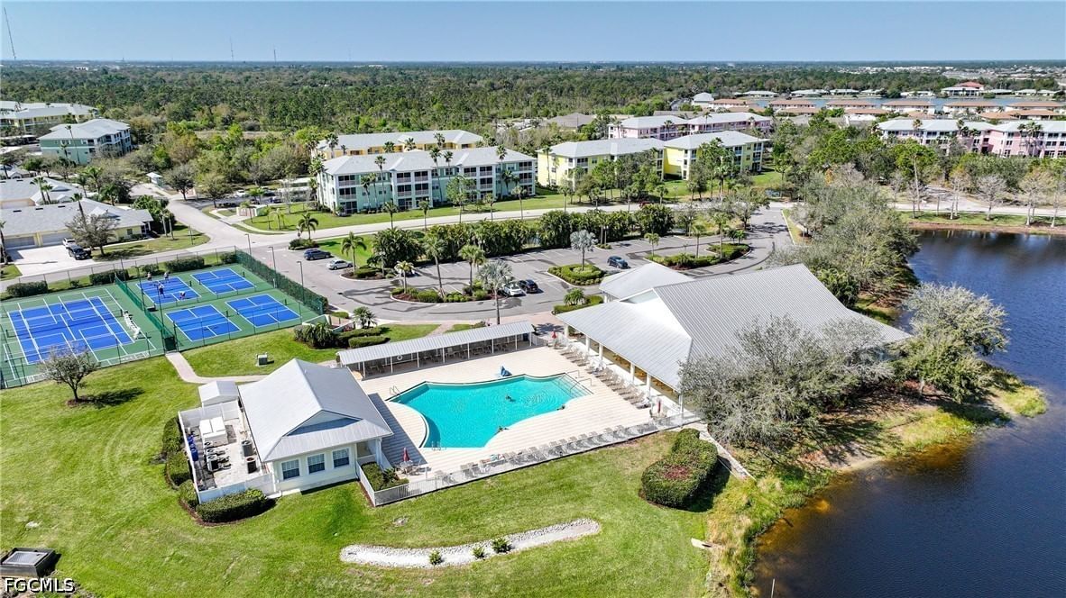 2061 Willow Hammock Circle #105, Punta Gorda, FL 33983 photo 4