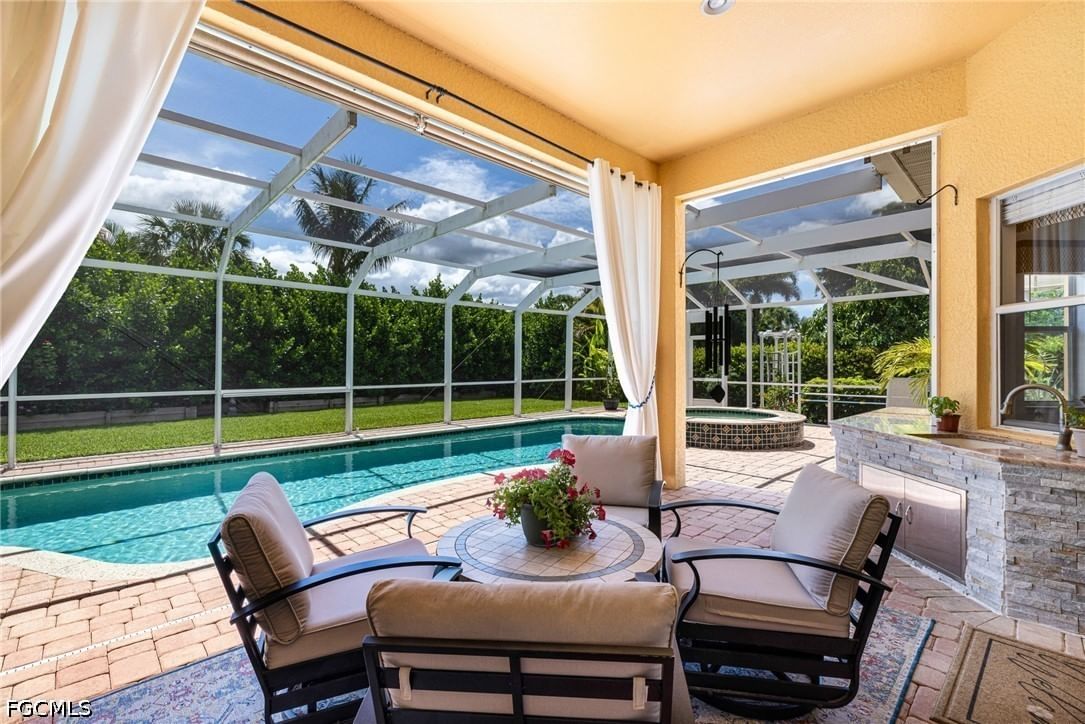 9836 Los Altos Court, Fort Myers, FL 33919 photo 3