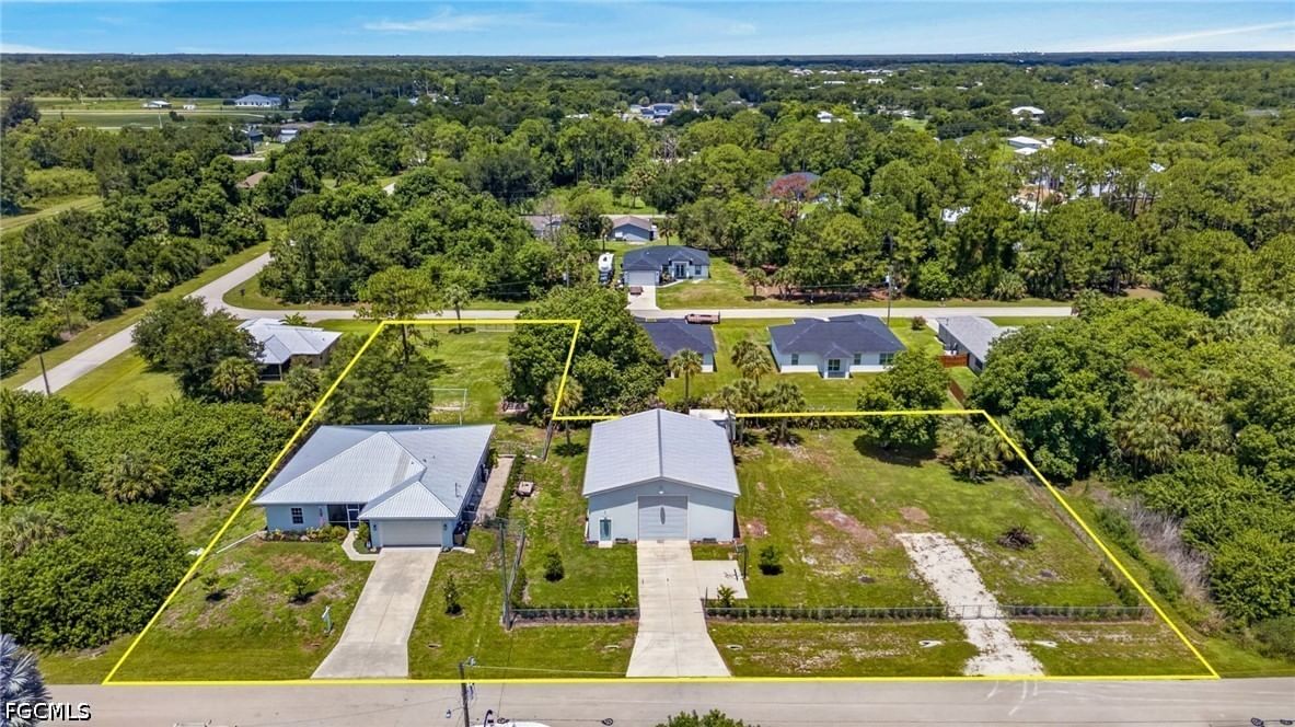 6011 Jadestone Avenue, Fort Myers, FL 33905 photo 2