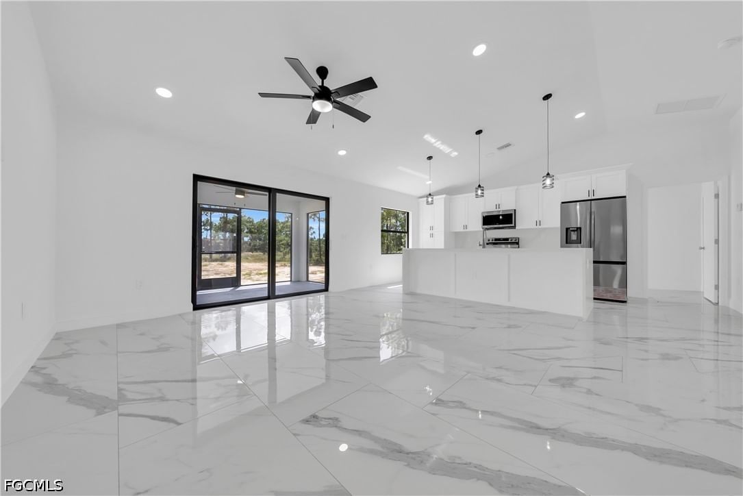 7573 19th Terrace, Labelle, FL 33935 photo 2