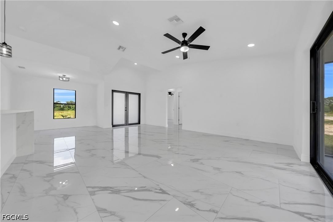 7573 19th Terrace, Labelle, FL 33935 photo 4