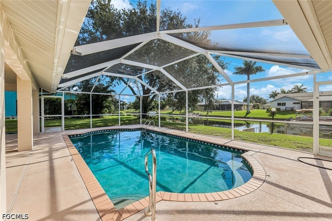 615 SE 19th Court, Cape Coral, FL 33990 photo 5