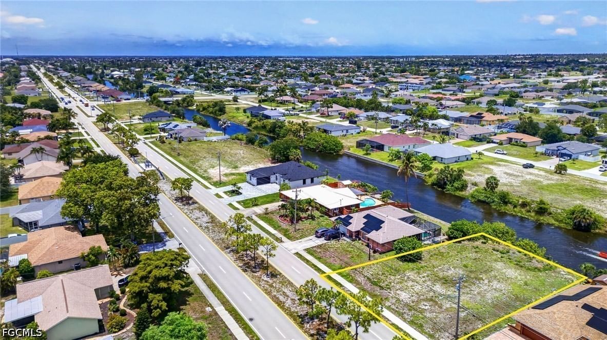 601 Gleason Parkway, Cape Coral, FL 33914 photo 5