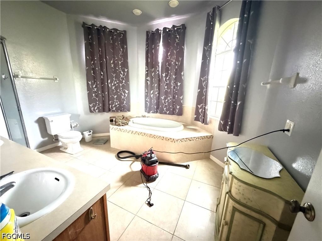 2700 Rita Avenue N, Lehigh Acres, FL 33971 photo 5
