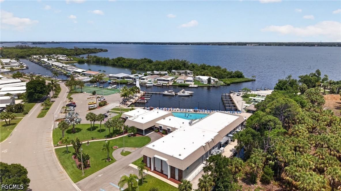 14527 Paul Revere Loop, North Fort Myers, FL 33917 photo 2