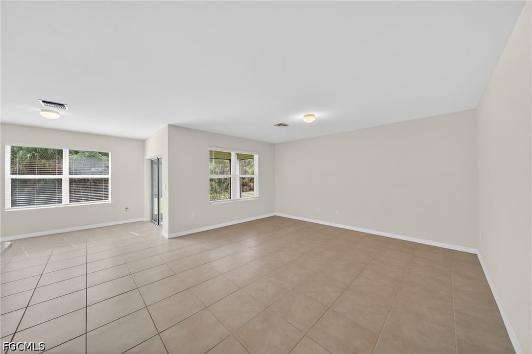 18546 Marlin Kite Lane, North Fort Myers, FL 33917 photo 4