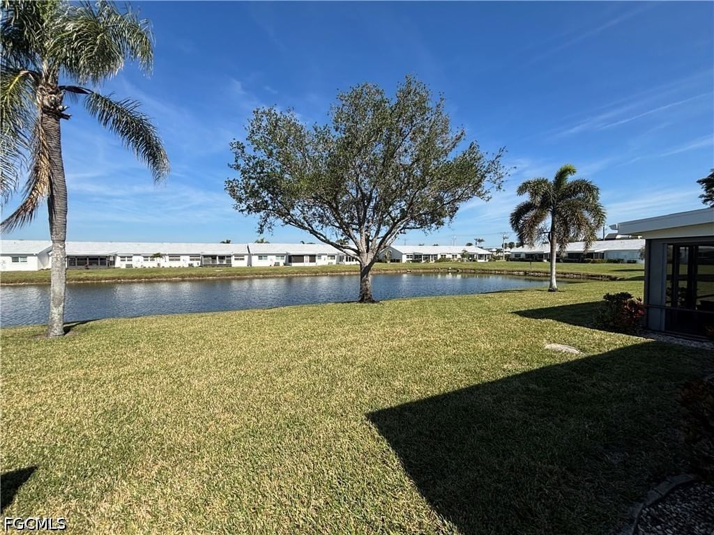 1515 Edgewater Circle, Fort Myers, FL 33919 photo 2