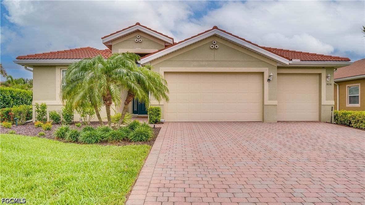 3036 Sunset Pointe Circle, Cape Coral, FL 33914 photo 2