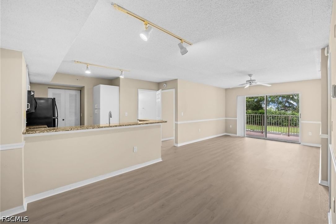 1590 S 42ND Circle #209, Vero Beach, FL 32967 photo 4