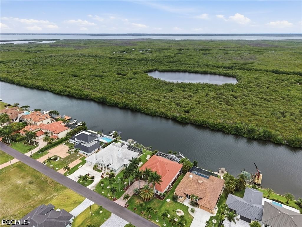 4814 SW 29th Avenue, Cape Coral, FL 33914 photo 4