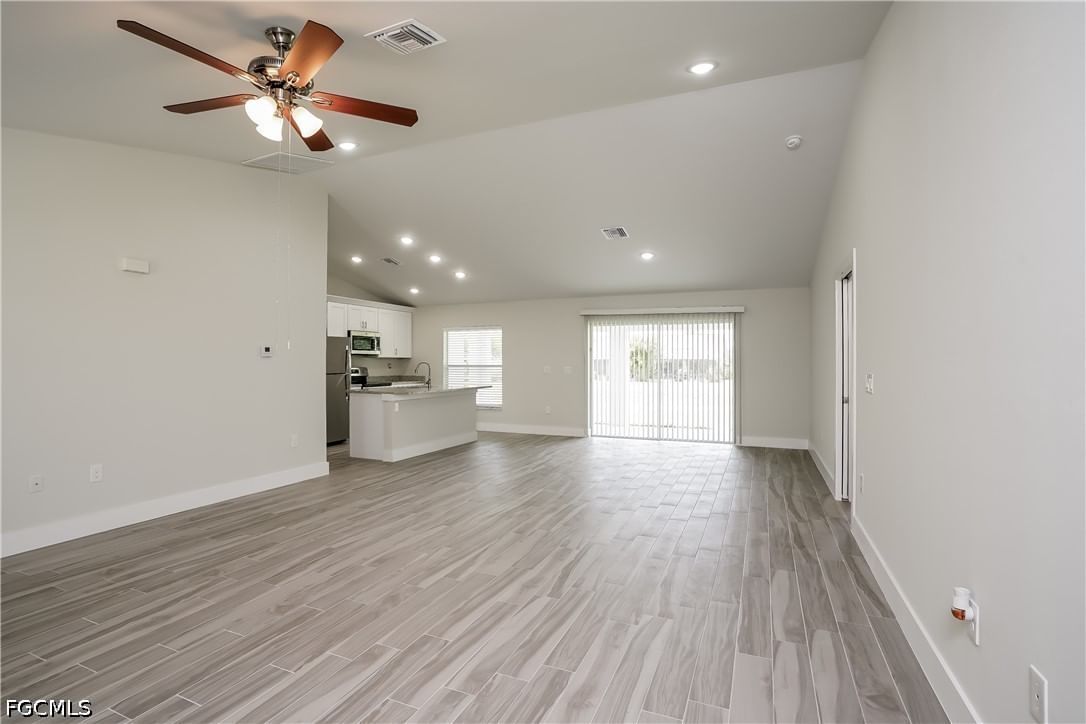 688 Manhattan Street E, Lehigh Acres, FL 33974 photo 4