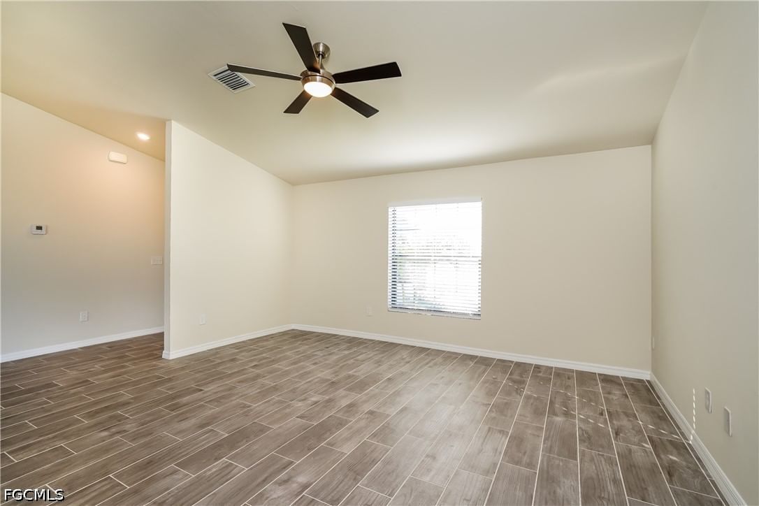 911 NE 9th Street, Cape Coral, FL 33909 photo 2