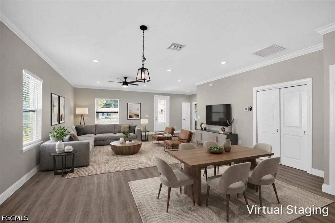 7977 49th Avenue N, St Petersburg, FL 33709 photo 4