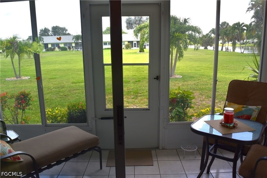 6801 Lake McGregor Circle, Fort Myers, FL 33919 photo 2