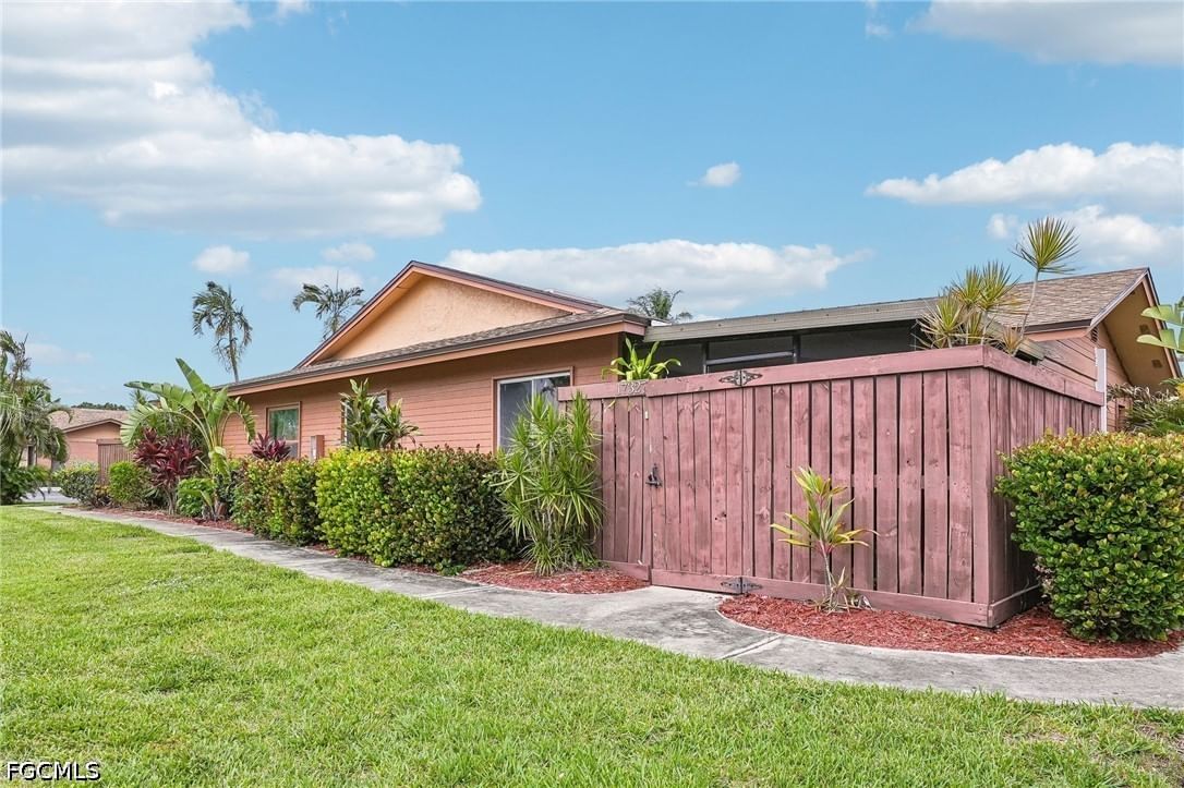 17327 Birchwood Lane, Fort Myers, FL 33908 photo 3