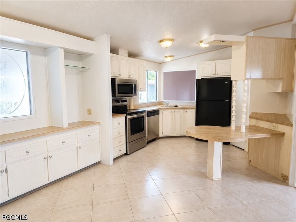 20 Grosbeak Lane #20, Naples, FL 34114 photo 3