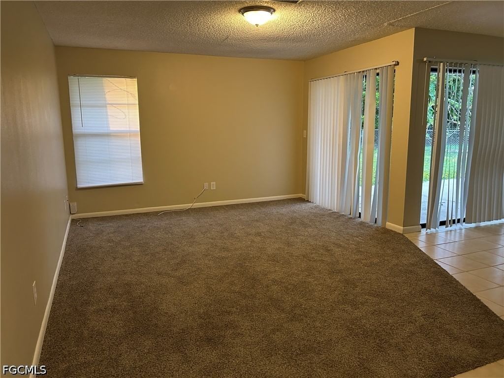 405 SW 43rd Lane, Cape Coral, FL 33914 photo 4