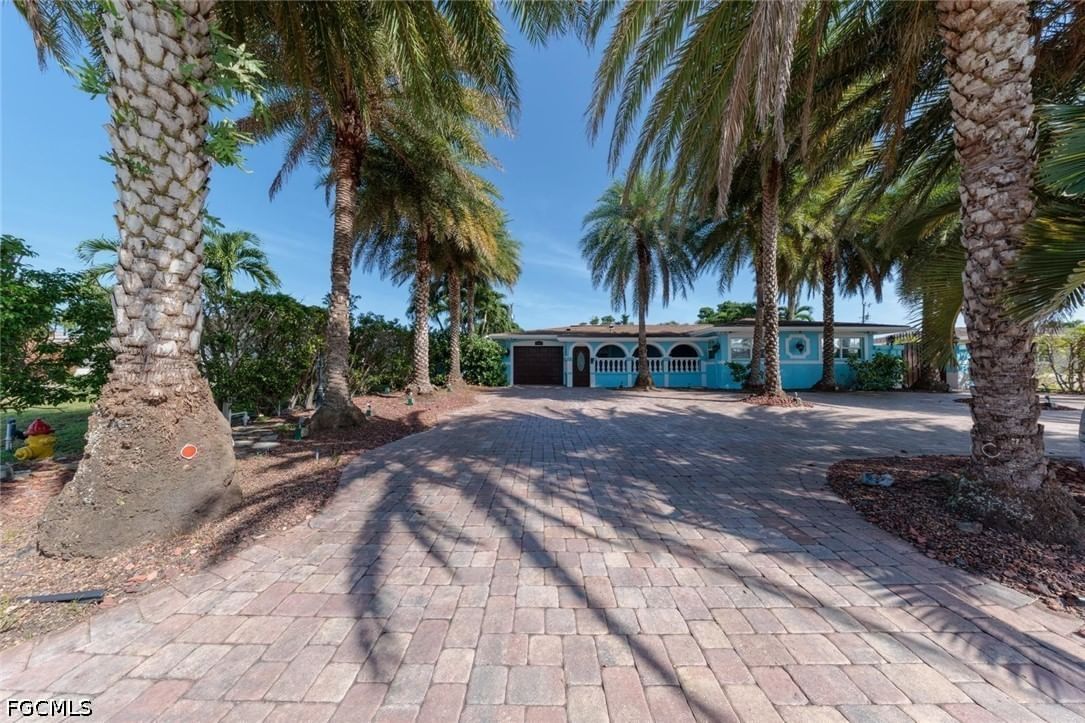 1013 SE 44th Street, Cape Coral, FL 33904 photo 5