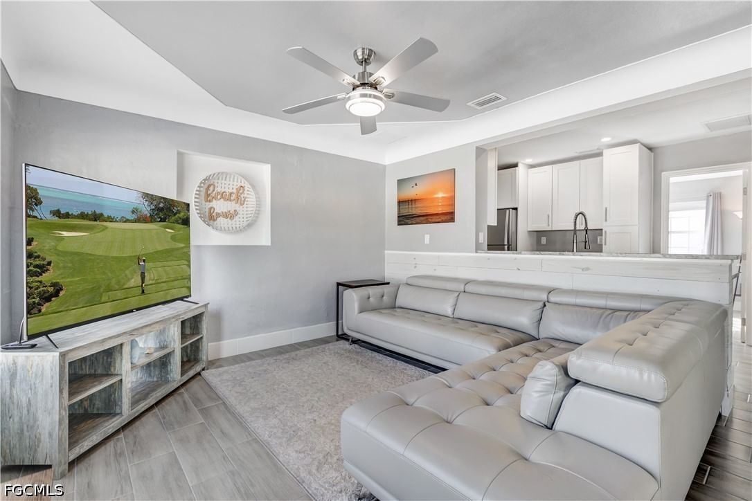 216 Fairweather Lane, Fort Myers Beach, FL 33931 photo 4