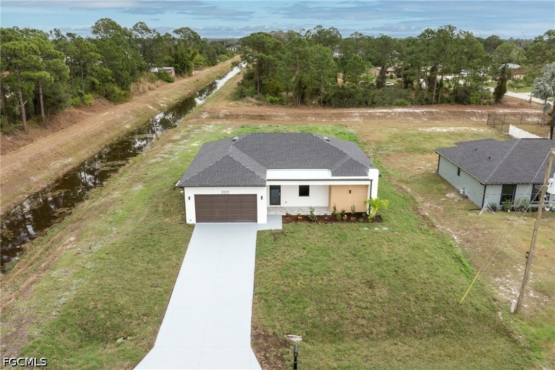 3101 Inez Avenue S, Lehigh Acres, FL 33976 photo 4