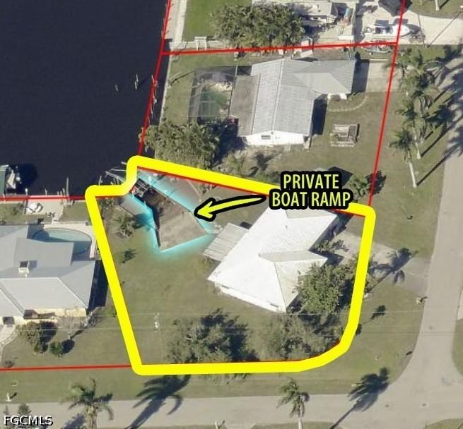 303 Georgia Avenue, Fort Myers, FL 33905 photo 3