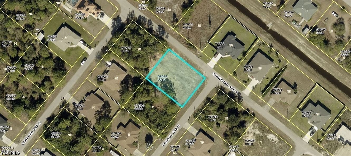 2415 Conroy Avenue N, Lehigh Acres, FL 33971 photo 2