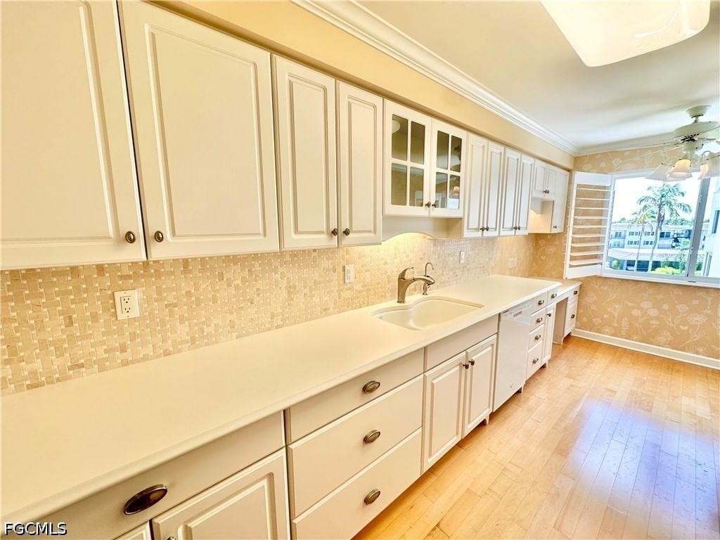 3420 Gulf Shore Boulevard N #43, Naples, FL 34103 photo 5