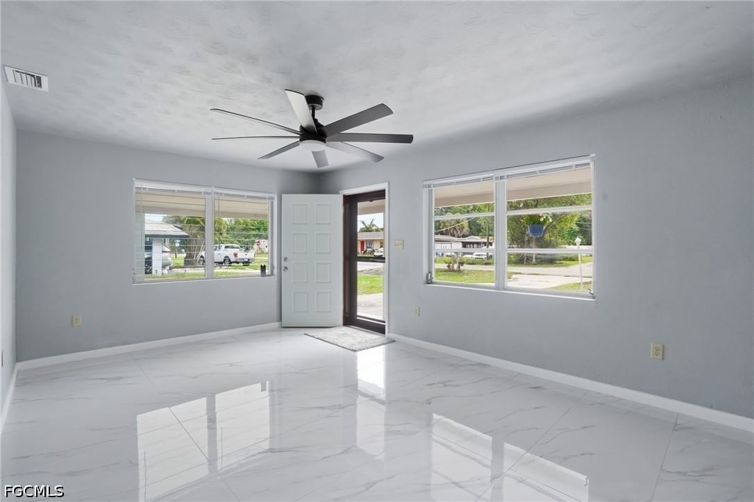 372 Altamont Avenue, Fort Myers, FL 33905 photo 5