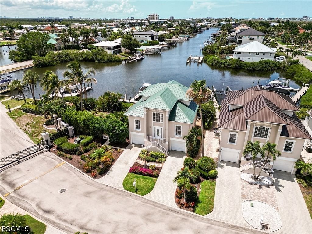 12205 Siesta Drive, Fort Myers Beach, FL 33931 photo 4