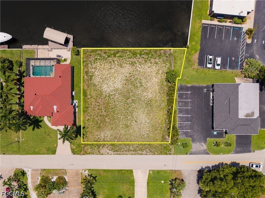 1612 SE 41st Street, Cape Coral, FL 33904 photo 2