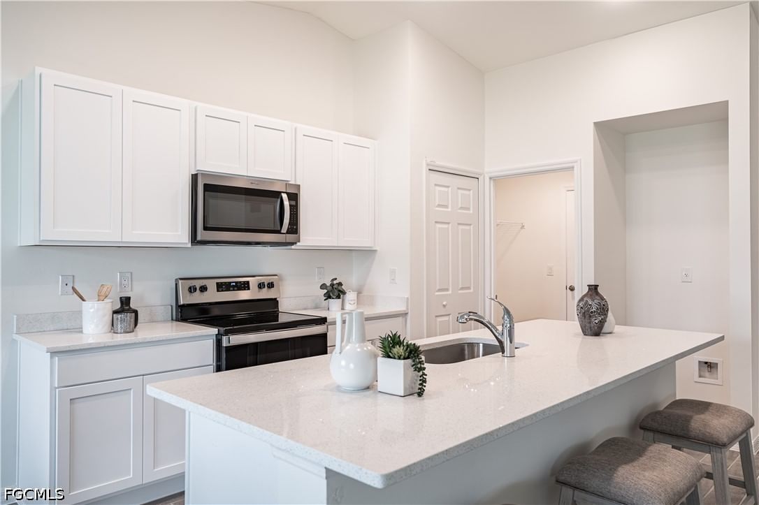 1928 NE 33rd Terrace, Cape Coral, FL 33909 photo 2